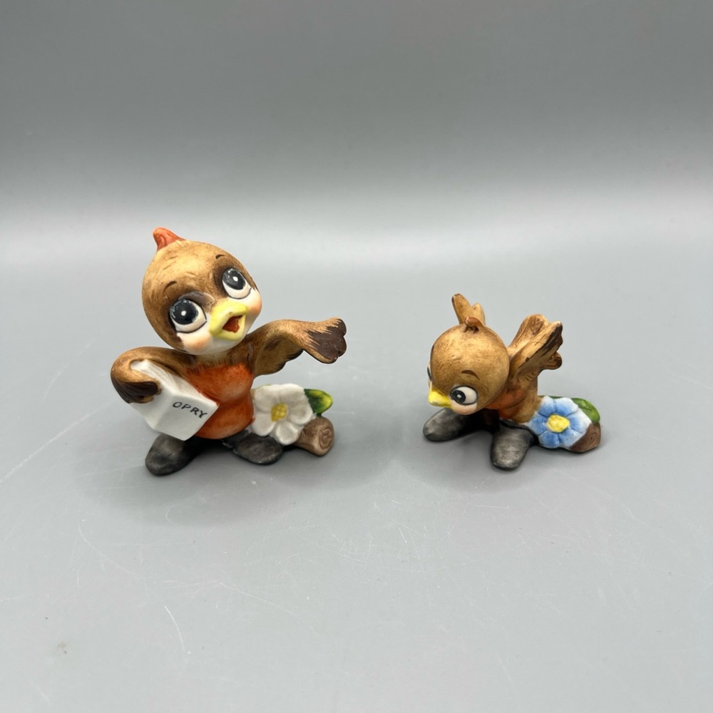 Lot 2 Vintage Josef Originals Bisque Birds Anthropomorphic Robin Figurine 2.5"
